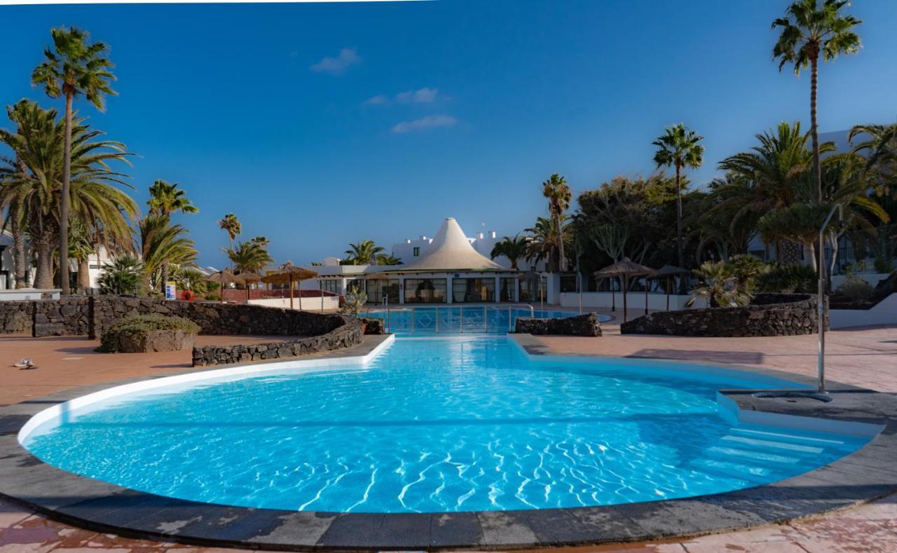 Luxury Estudio En Playa Roca A Primera Linea Del Mar Costa Teguise Extérieur photo
