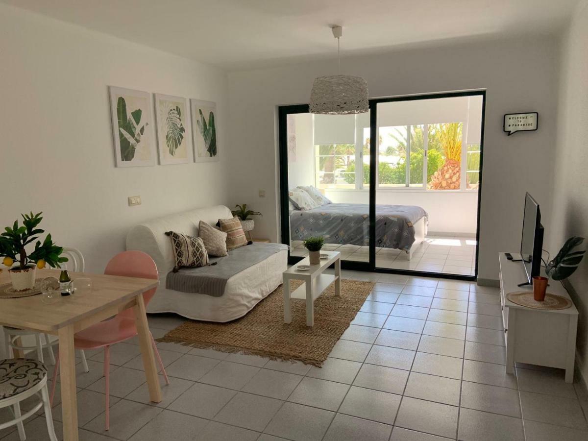 Luxury Estudio En Playa Roca A Primera Linea Del Mar Costa Teguise Extérieur photo